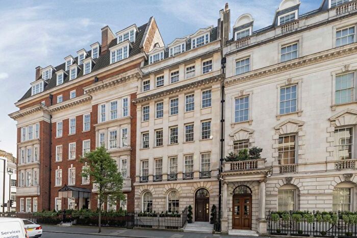 2 Bedroom Flat To Rent In Upper Brook Street, Mayfair, W1K