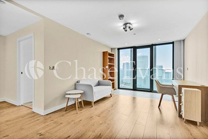 1 Bedroom Flat To Rent In Great Eastern Road, Stratford, London, E15