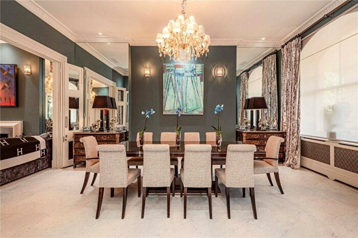 7 Bedroom House To Rent In Hanover Terrace, NW1