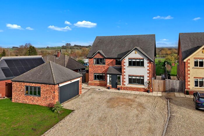 4 Bedroom Detached House For Sale In Winchcombe Road, Sedgeberrow, Evesham, WR11