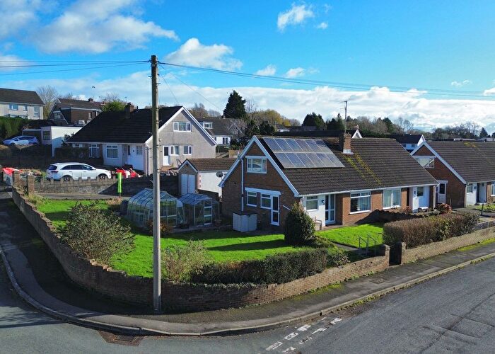 3 Bedroom Semi Detached Bungalow For Sale In St. Andrews Road, Bridgend, CF31