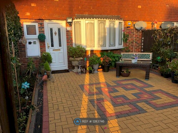 3 Bedroom Terraced House To Rent In Burford Close, Ilford IG6