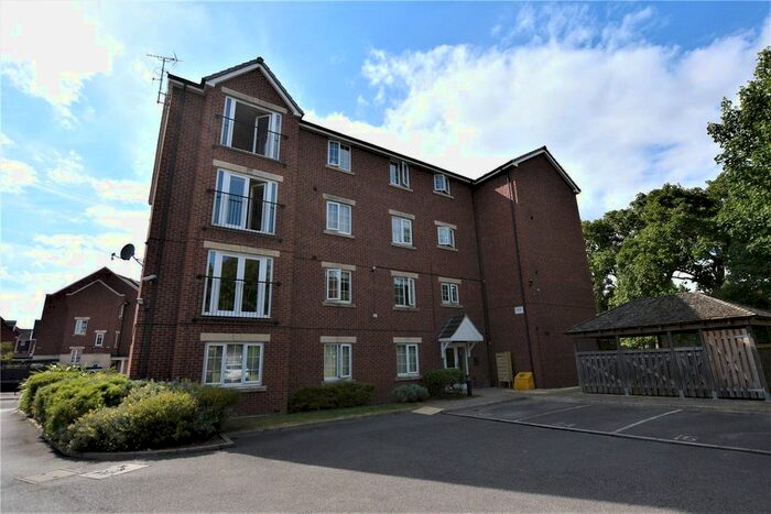2 Bedroom Flat To Rent In New Forest Way, Leeds, West Yorkshire, LS10
