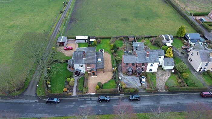 3 Bedroom Semi Detached House For Sale In Ormskirk Road, Rainford, St. Helens, WA11