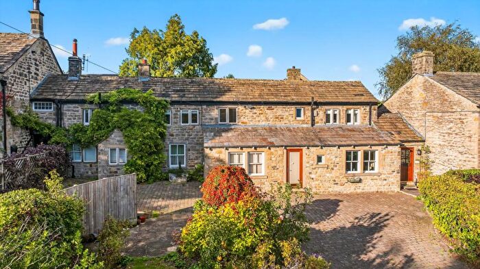3 Bedroom Barn Conversion For Sale In The Green, Addingham, Ilkley, West Yorkshire, LS29
