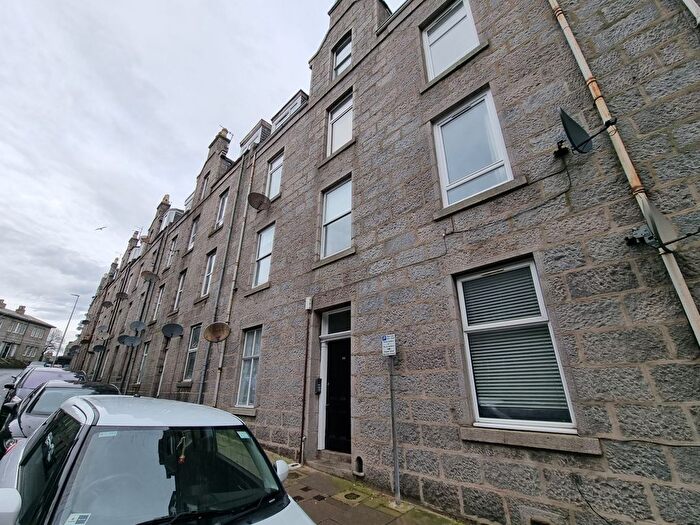 1 Bedroom Flat To Rent In Esslemont Avenue, Rosemount, Aberdeen, AB25