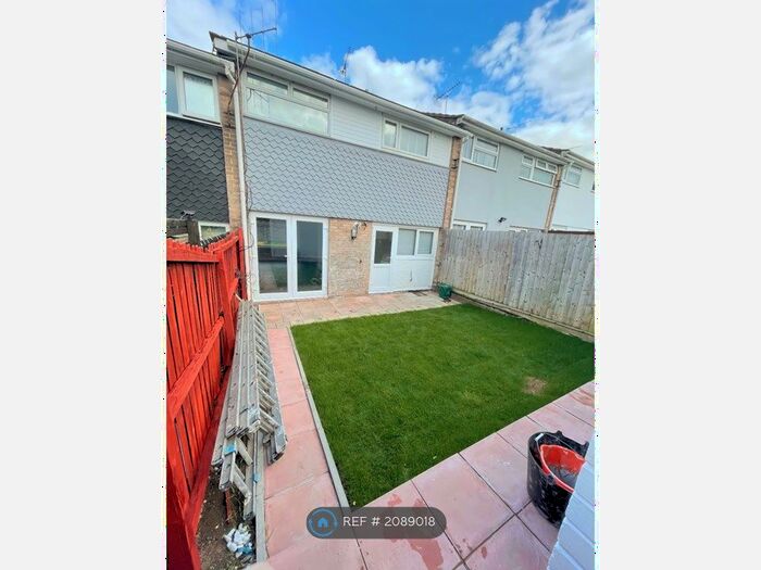 3 Bedroom Terraced House To Rent In Falstones, Basildon, SS15