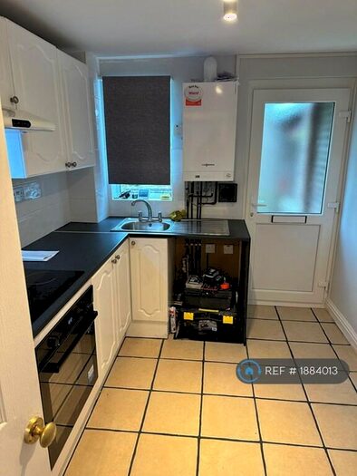 1 Bedroom Flat To Rent In Quilter Road Brighton Hill, Basingstoke, RG22
