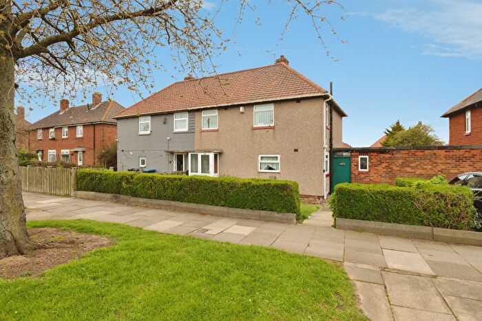 3 Bedroom Semi-Detached House For Sale In The Greenway, Middlesbrough, TS3