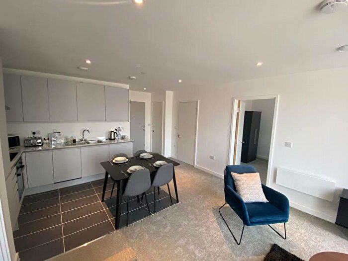 2 Bedroom Flat For Sale In Boundary Lane, Manchester, M15