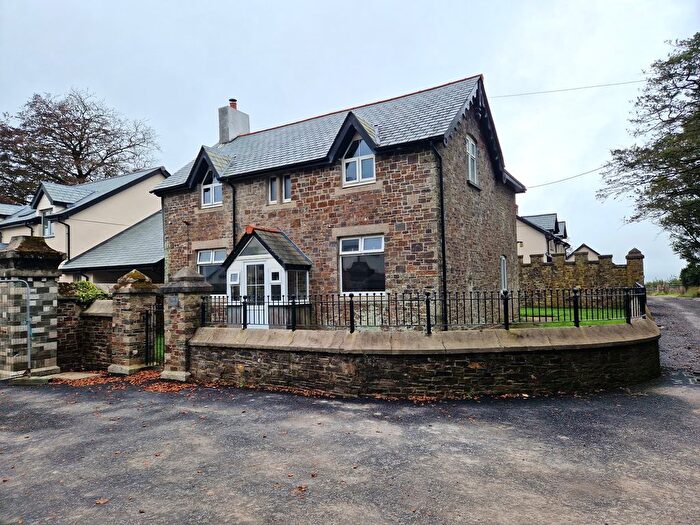 4 Bedroom Detached House To Rent In Whitstone, Holsworthy, EX22