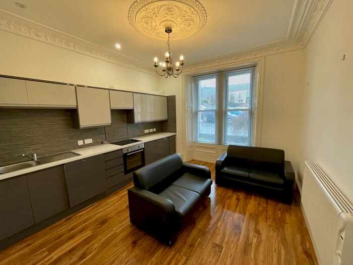 2 Bedroom Flat To Rent In Union Place, Dundee, DD2