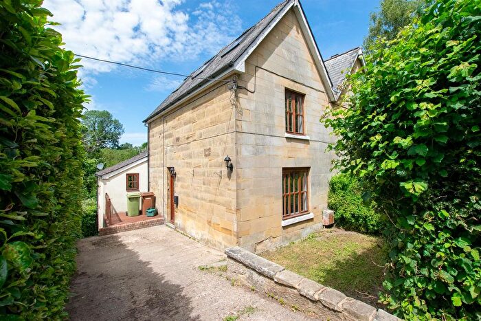 4 Bedroom Semi-Detached House To Rent In Lower Green Road, Rusthall, Tunbridge Wells, TN3