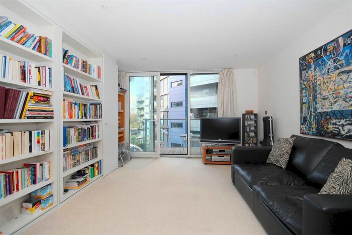 Studio To Rent In Howard Building, Queenstown Road, London, SW11