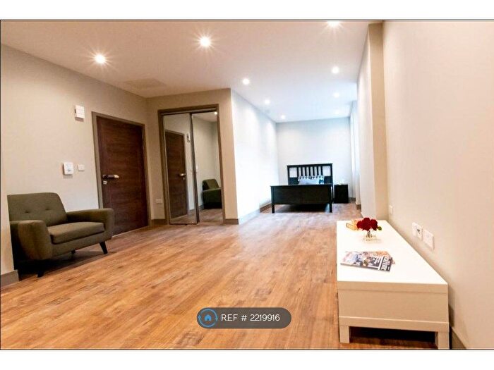 Studio To Rent In Week Street, Maidstone, ME14