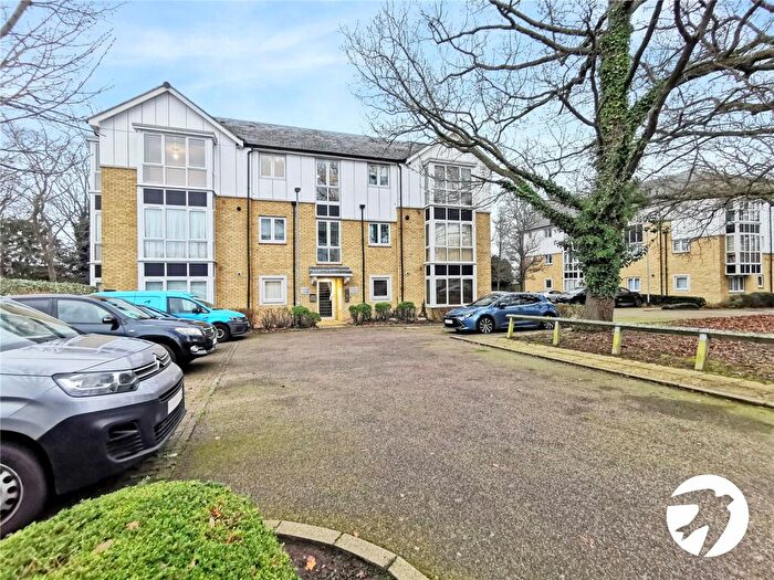1 Bedroom Flat To Rent In Squirrels Close, Swanley, Kent, BR8