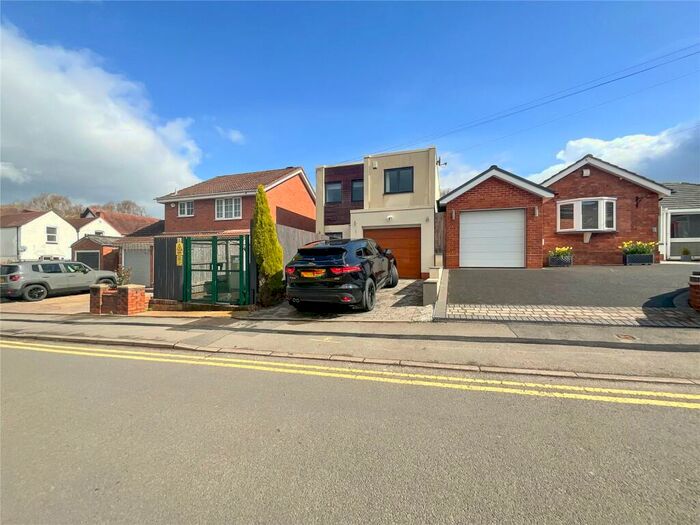 3 Bedroom Detached House To Rent In Jordan Close, Sutton Coldfield, West Midlands, B75