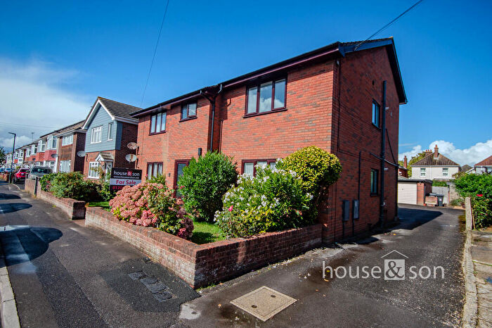 1 Bedroom Apartment For Sale In Elmes Road, Bournemouth, BH9