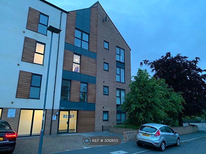 2 Bedroom Flat To Rent In Alma Way, Birmingham, B19