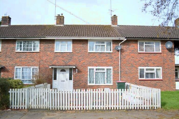 3 Bedroom Terraced House To Rent In Stagelands, Langley Green, RH11