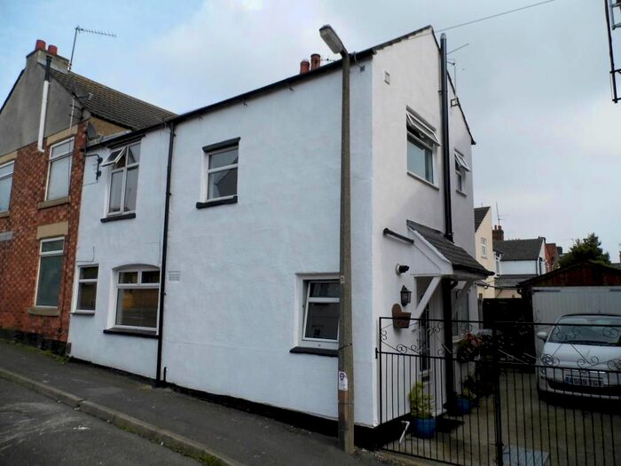2 Bedroom End Of Terrace House To Rent In Ragsdale Street, Rothwell, Northamptonshire, NN14