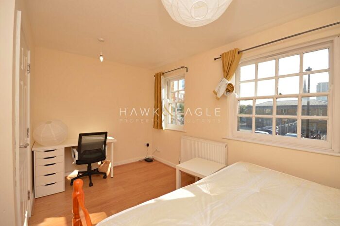 3 Bedroom Terraced House To Rent In Steels Lane, London, Greater London., E1