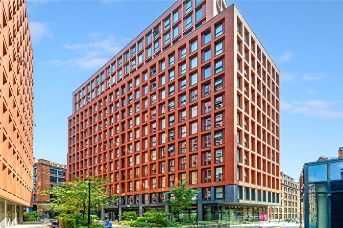 2 Bedroom Apartment For Sale In Carding Building, Whitworth Street, Manchester, Greater Manchester, M1