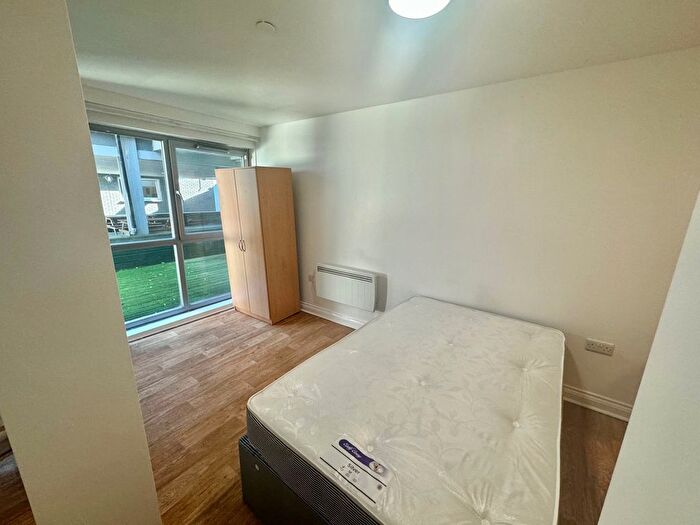 Studio To Rent In Bevois Valley Road, Southampton, SO14