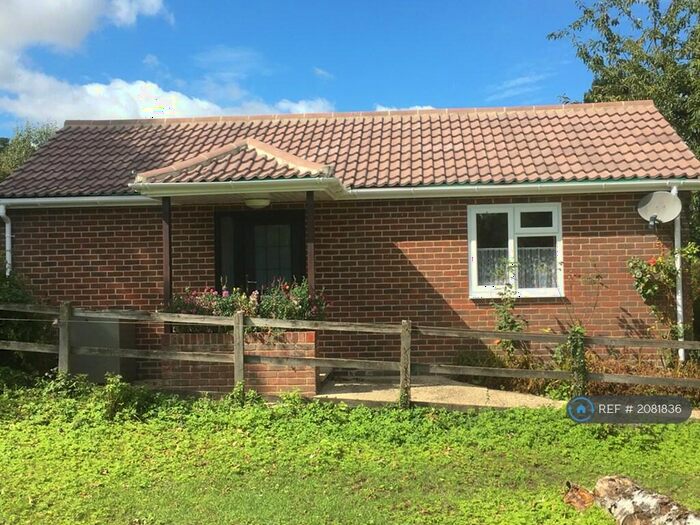 1 Bedroom Maisonette To Rent In Alresford Drove, Winchester, SO21