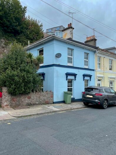 2 Bedroom Flat To Rent In Warren Road, Torquay, TQ2