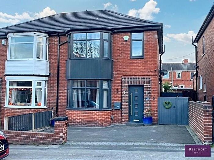 3 Bedroom Semi Detached House For Sale In Lundhill Road, Wombwell, Barnsley, S73