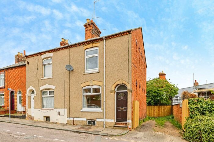 2 Bedroom Terraced House For Sale In Sandhill Road, Northampton, Northamptonshire, NN5