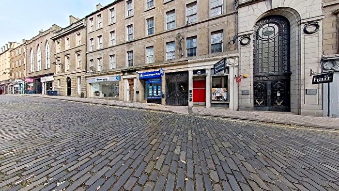 2 Bedroom Flat To Rent In Castle Street, City Centre, Dundee, DD1