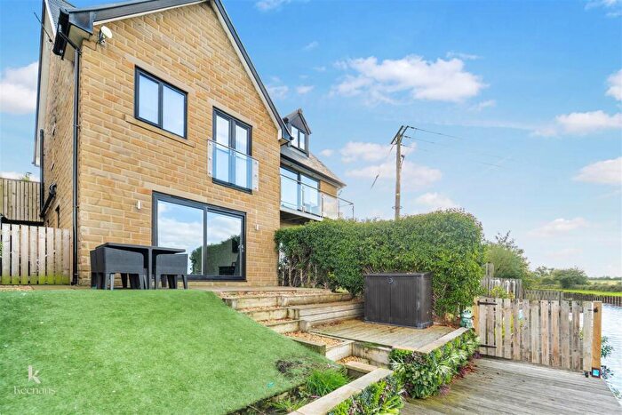 3 Bedroom House For Sale In Simpsons Wharf, Hapton, BB12