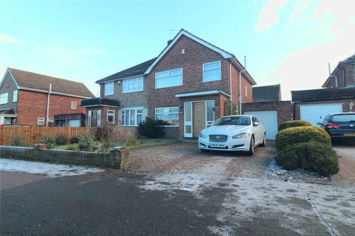 3 Bedroom Semi-Detached House To Rent In Woolwich Road, London, SE2