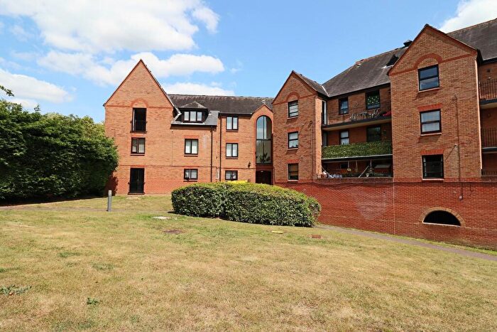 2 Bedroom Apartment To Rent In Chelmsford Road, Dunmow, CM6