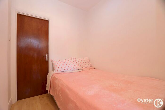 1 Bedroom Studio To Rent In Chase Way, London, N14