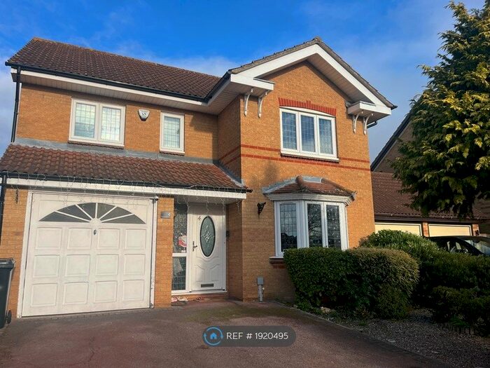4 Bedroom Detached House To Rent In Cunningham Drive, Wickford, SS12