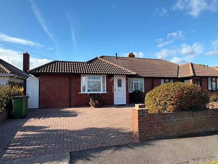2 Bedroom Semi-detached Bungalow For Sale In Old Farm Lane, Stubbington, Fareham, PO14