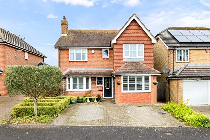 4 Bedroom Detached House For Sale In St Marys Close, Etchinghill, Folkestone, CT18