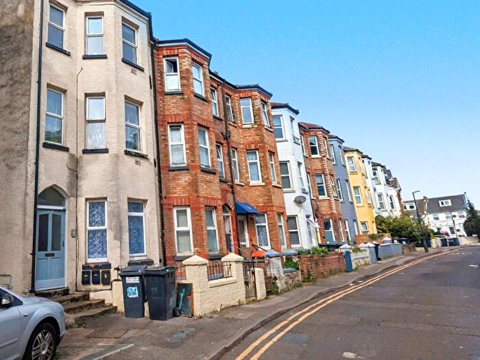 2 Bedroom Flat To Rent In Purbeck Road, Bournemouth, BH2