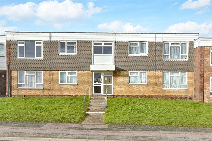 1 Bedroom Flat For Sale In Glebe Lane, Sittingbourne, Kent, ME10