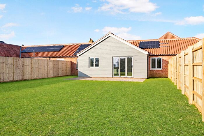 3 Bedroom Bungalow For Sale In Lower Farm Mews, Tittleshall, PE32