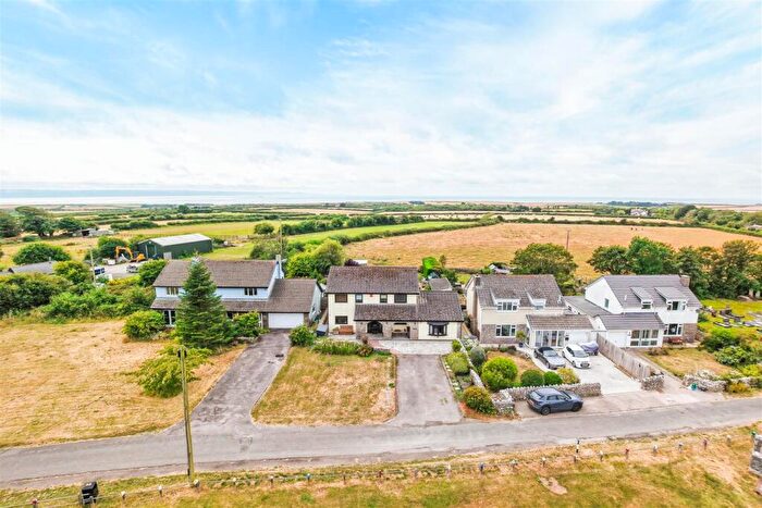 5 Bedroom Detached House For Sale In Chapel Road, Wick, Nr Cowbridge, Vale Of Glamorgan, CF71