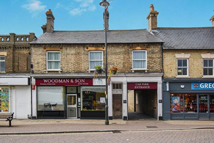 4 Bedroom Flat For Sale In Market Square, Biggleswade, SG18