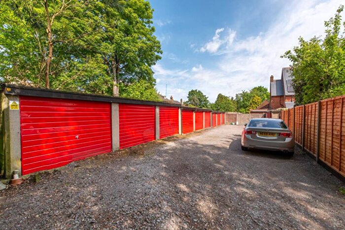 2 Bedroom Flat To Rent In Clyde Road, East Croydon, Croydon, CR0