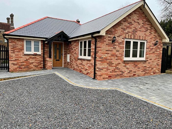 2 Bedroom Bungalow To Rent In Long Lane, Newport, Isle Of Wight, PO30