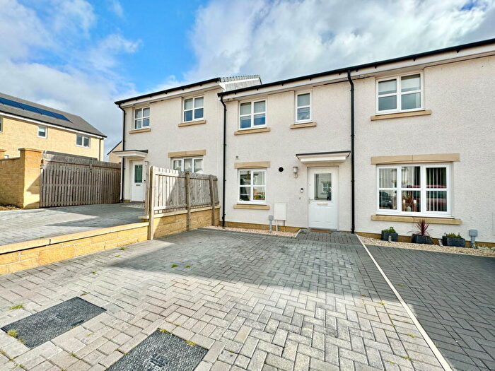 3 Bedroom Terraced House For Sale In Ferguson Gardens, Falkirk, FK2