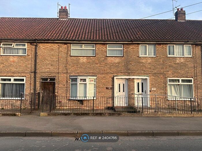 3 Bedroom Terraced House To Rent In Mallard Road, Hull, HU9