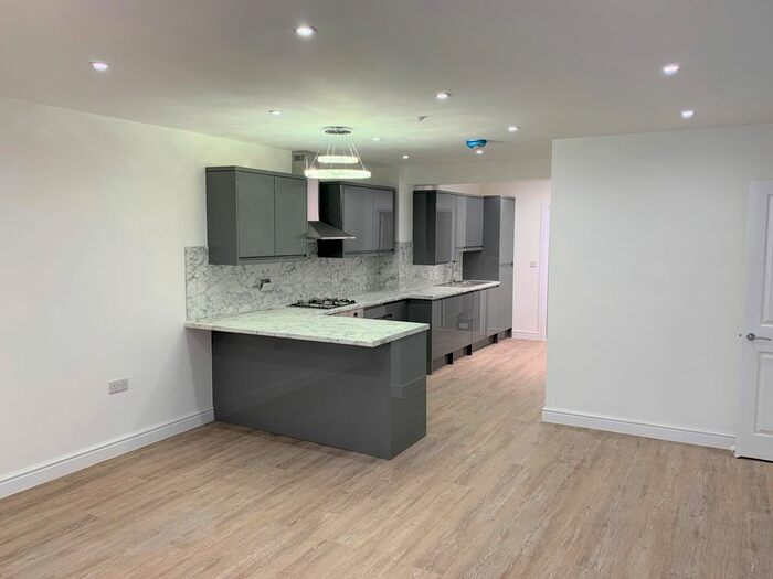 2 Bedroom Flat To Rent In Tudor Street, Riverside, Cardiff, CF11